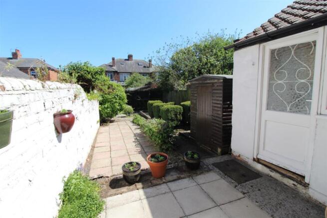 3 bed Terraced for sale Image 11