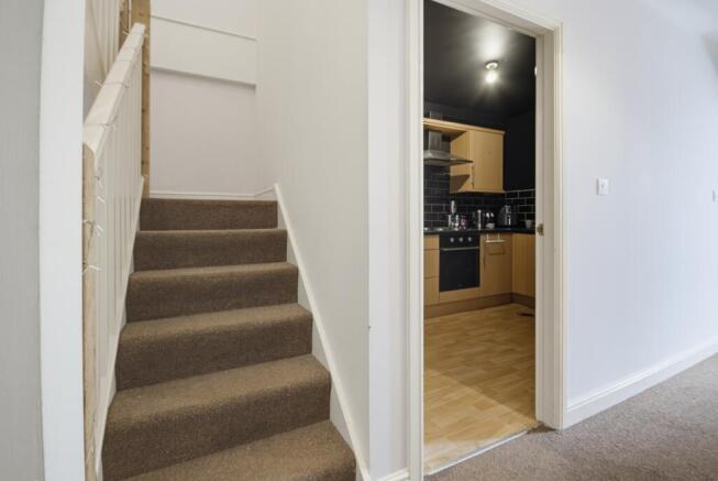 2 bed Apartment for sale Image 5