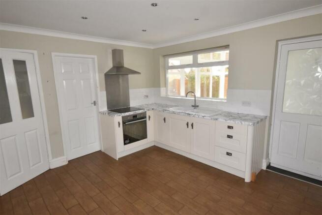 OPEN PLAN DINING KITCHEN