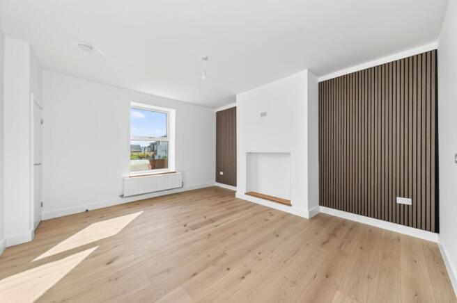 3 bed Terraced for sale Image 5
