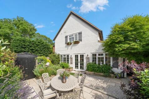 Station Road, Stoke D'abernon, KT11