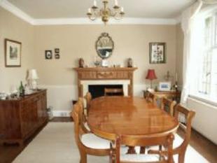 Dining Room:
