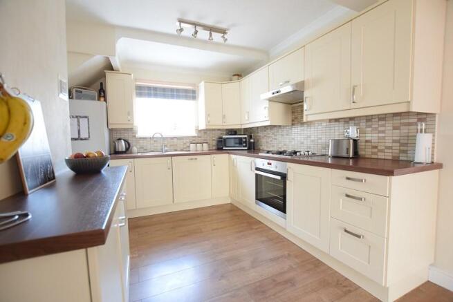 Kitchen / Breakfast Room