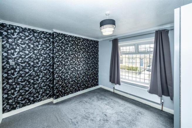 3 bed Terraced for sale Image 8