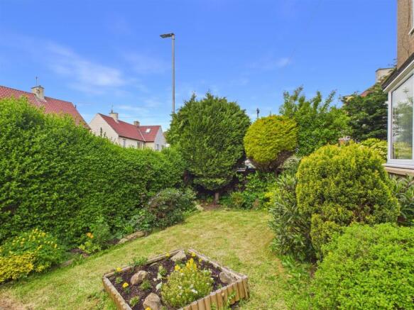 3 bed Semi-Detached for sale Image 11