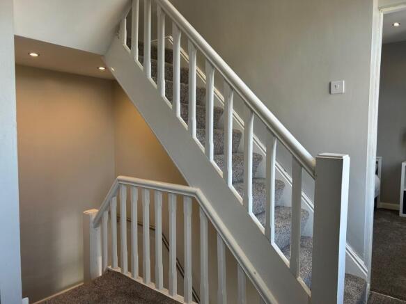 2 bed Terraced for sale Image 9