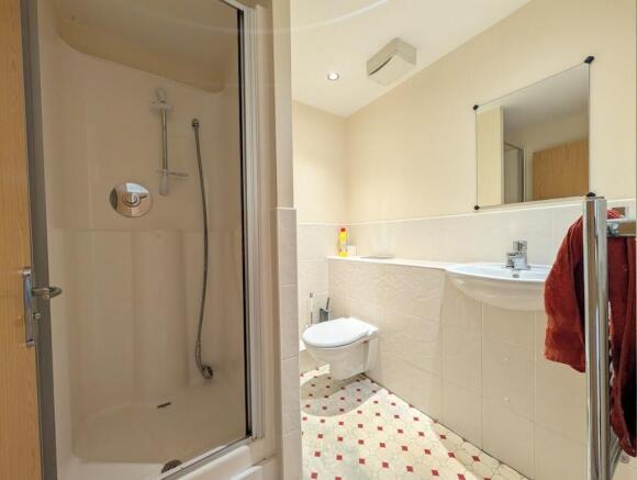 2 bed Apartment for sale Image 7
