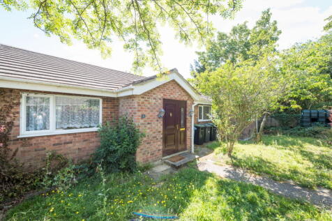 3 Crowcroft Glebe, Nedging Tye