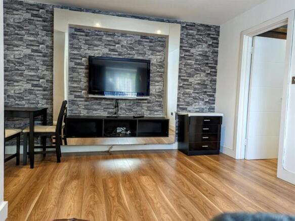 Davidson Frost-Wellings, DFW, Stanmore Hill, Stanm