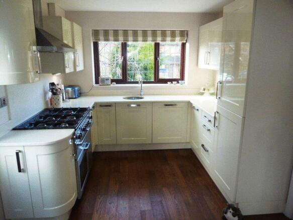Kitchen (2)