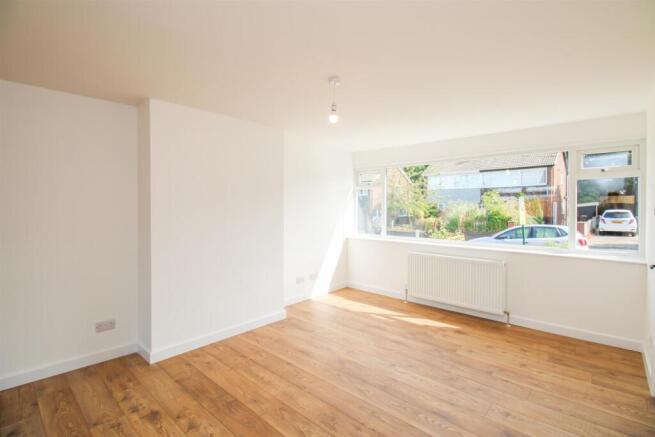 3 bed Semi-Detached for sale Image 6