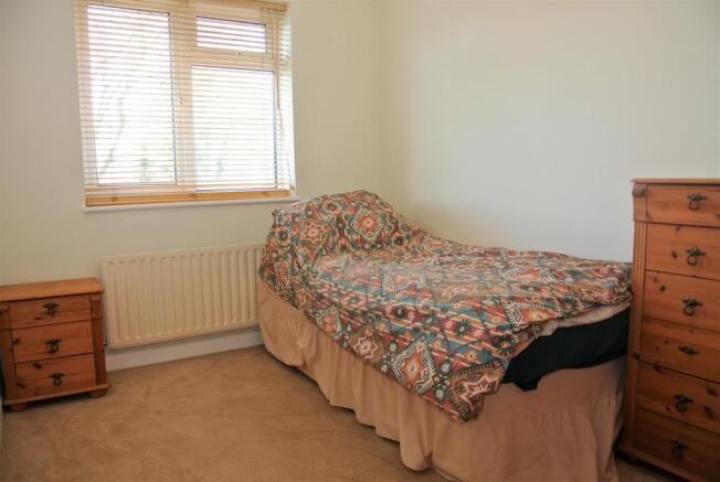 bed3.jpg