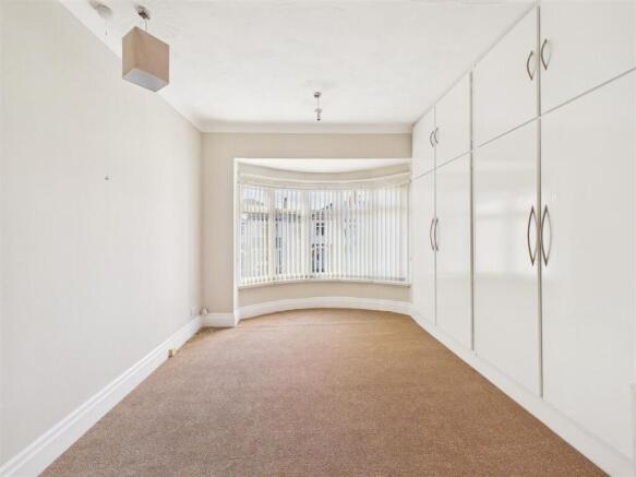 3 bed Semi-Detached for sale Image 8