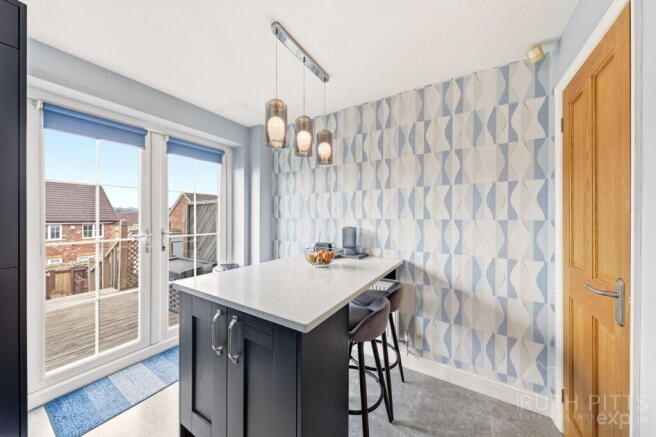 2 bed Town House for sale Image 4