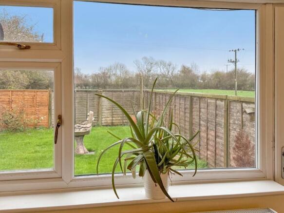 2 bed Semi-Detached Bungalow for sale Image 7