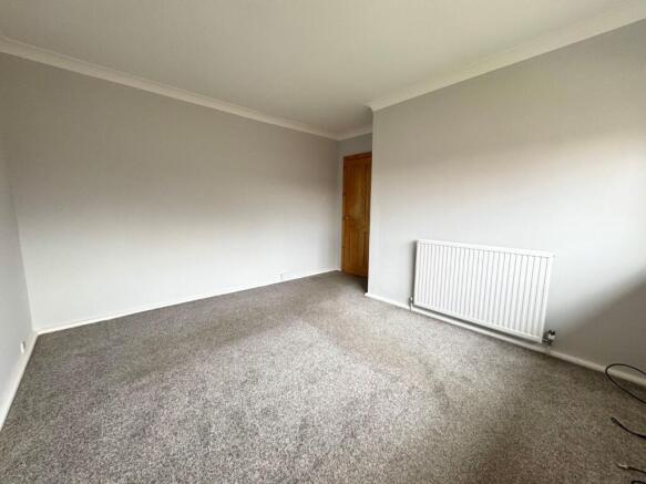 3 bed Semi-Detached for sale Image 6