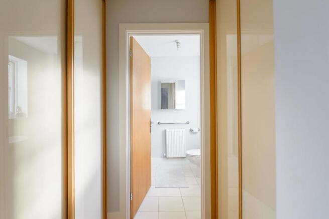EVIRDTNARRUCKCALB20 - Bedroom E.jpg