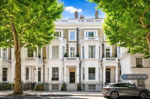 17, Marloes Road, London W8 6LG