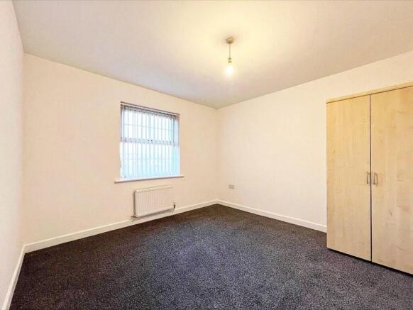 2 bed Apartment to rent Image 9