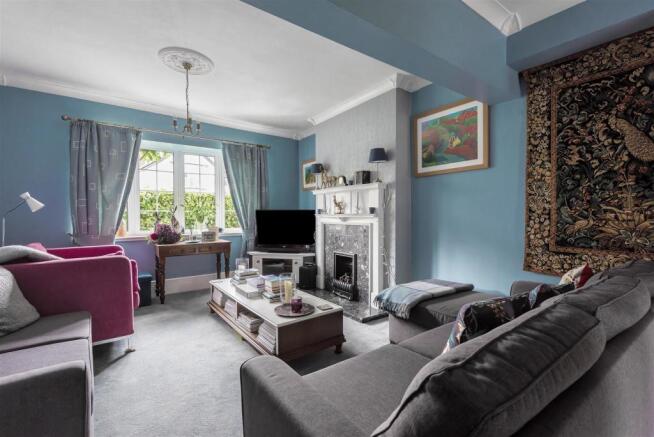SITTING ROOM