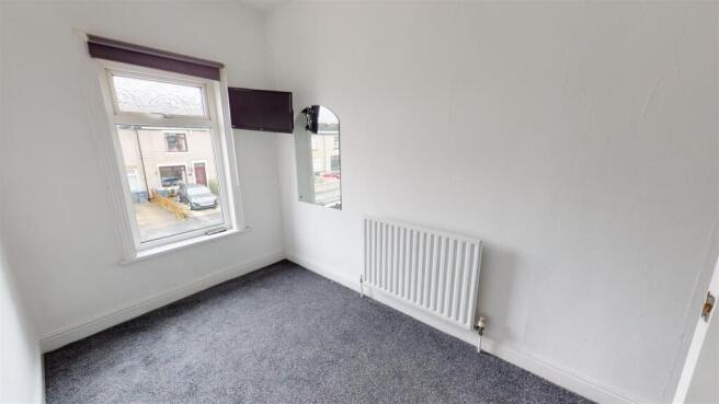 3 bed Terraced to rent Image 12