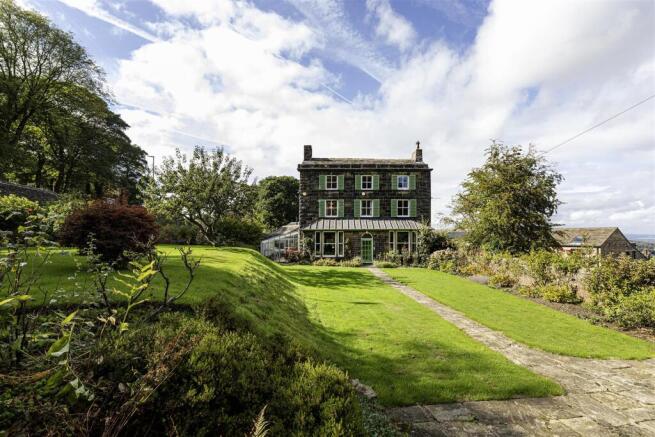 6-bed detached on Holmfirth Road, Shepley, £650,000