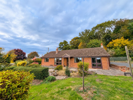 Coppice End, Bowley Lane, Hereford HR1 3LF