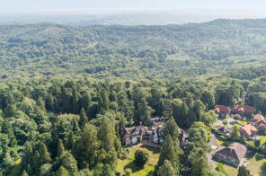 6, Thirlestane Court, Tilford Road, Hindhead GU26 6SH
