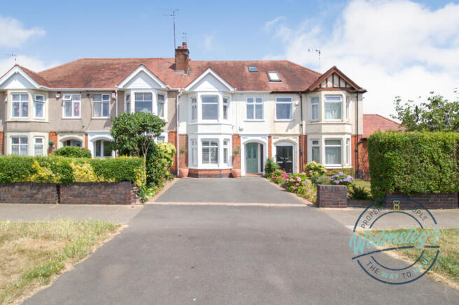 Direct frontage & driveway
