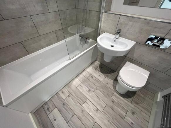 2 bed Flat to rent Image 7