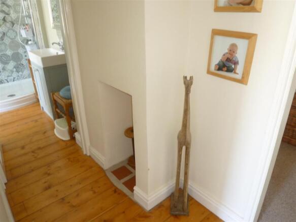 Photo 33