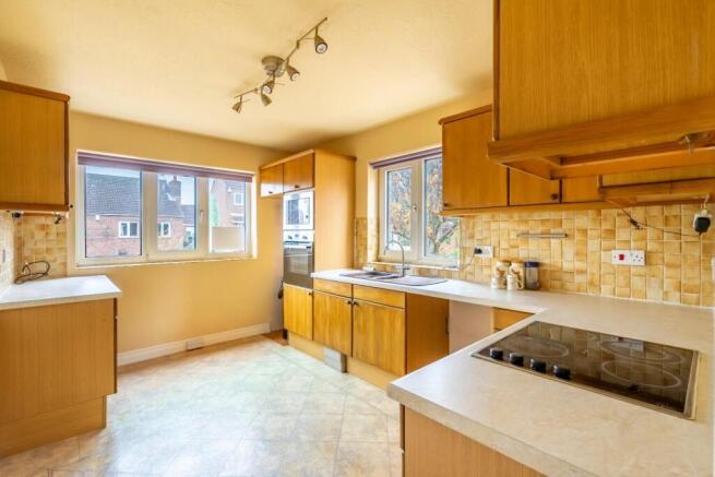 3 bed Bungalow for sale Image 4