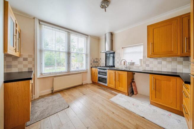 Airedale Avenue, Chiswick, London, W4 photo 4