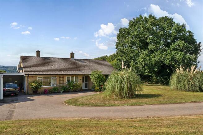 4-bed detached on Avishays, Chard, £450,000