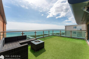 8, 39 41 Admirals Point, St Catherine's Road, Bournemouth BH6 4AG