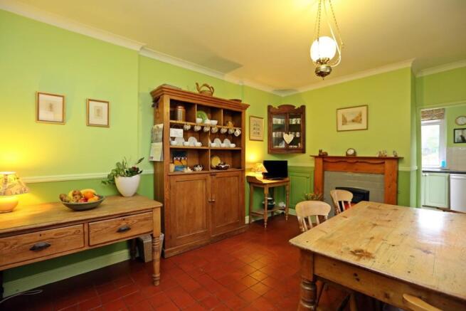 Breakfast Room 2