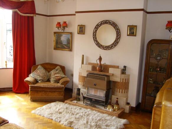 SITTING ROOM