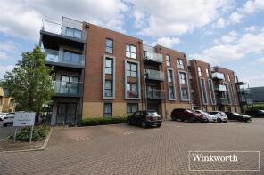 Flat 12, Darwin House, Holmesley Road, Borehamwood WD6 1AP