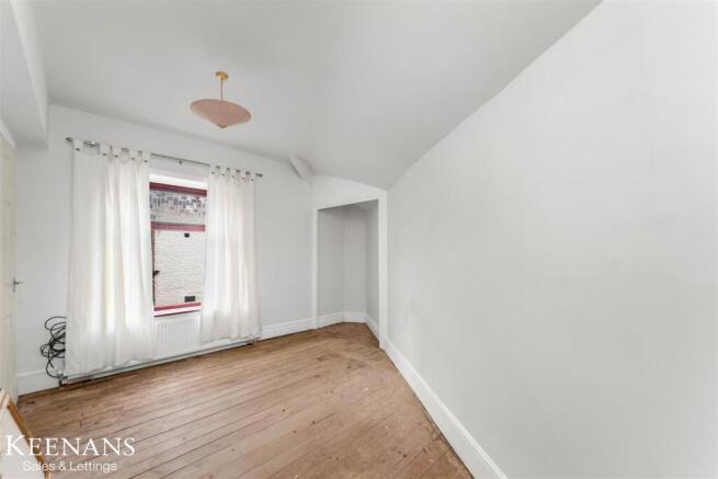 2 bed Detached for sale Image 6