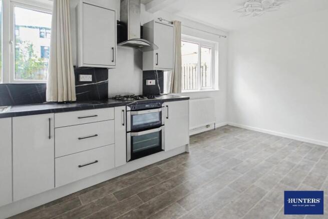 3 bed Semi-Detached for sale Image 5