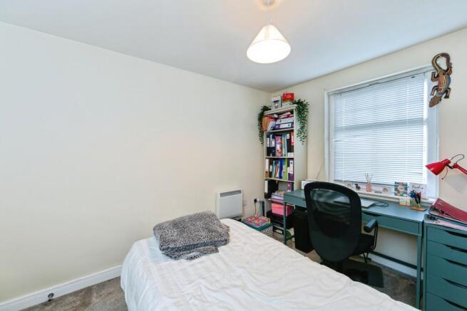 2 bed Apartment for sale Image 9