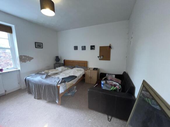 2 bed Flat for sale Image 4