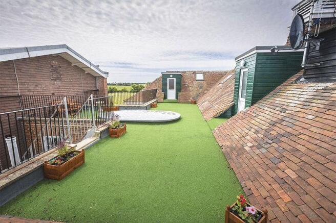 8 Roof Terrrace