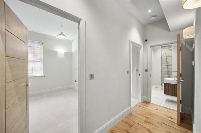 2 bed Apartment for sale Image 8