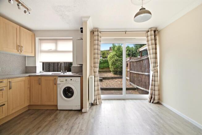 Birchside, Dunstable, Bedfordshire, LU6 photo 4