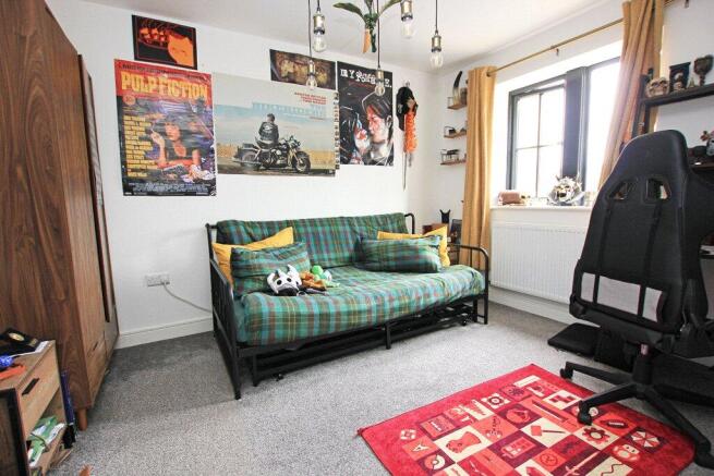 3 bed Semi-Detached for sale Image 10