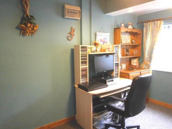 Photo 12