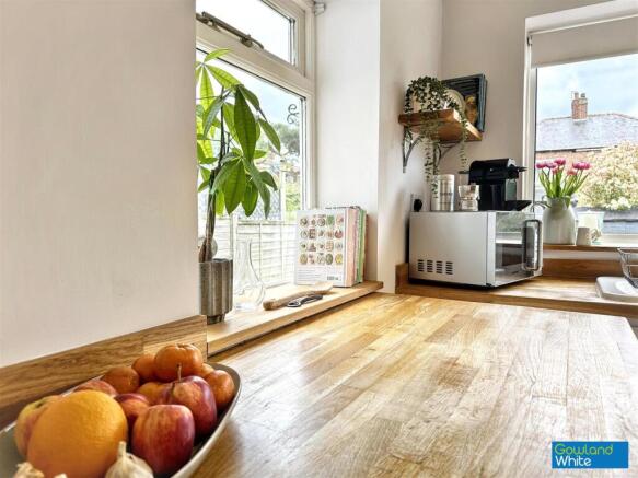 3 bed Semi-Detached for sale Image 11