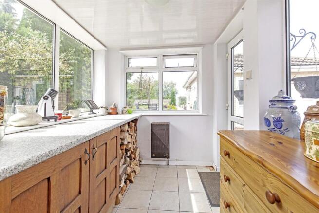 60 Nethermoor Road-11.jpg