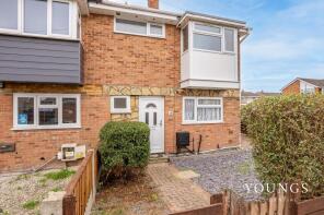 18, Brindles, Canvey Island SS8 9TG